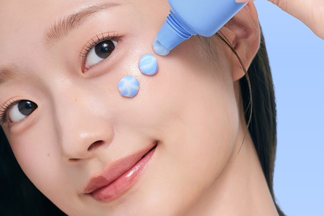 "뷰티의 경계가 넓어진다"... 틈새공략 아이템들 눈길 [최기자의 화장품... - 뉴스 썸네일 이미지